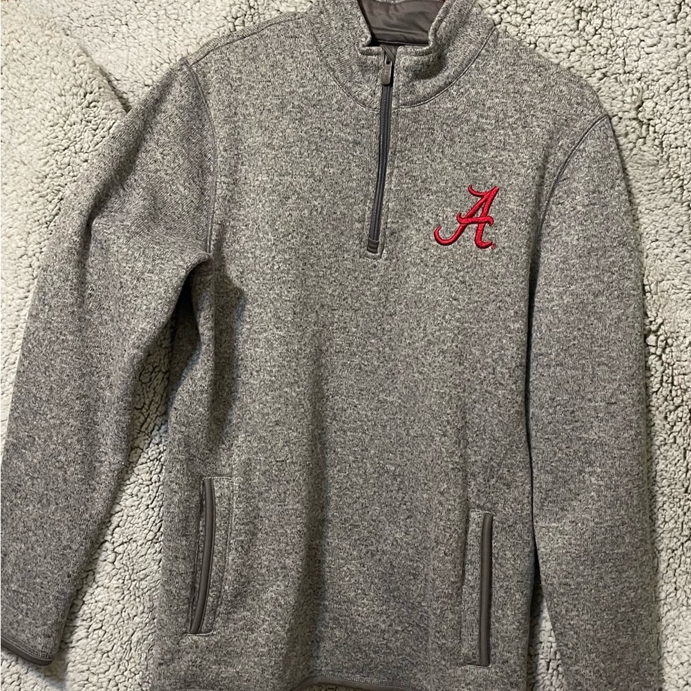 Gray Quarter-Zip Pullover with Alabama Crimson Tide Logo. Adult Medium